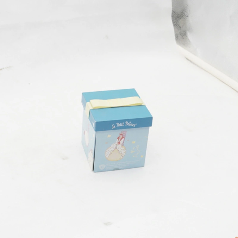 large square box with lid