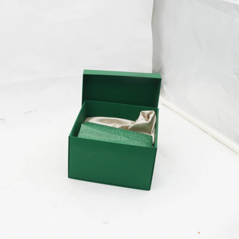 square cardboard box with lid
